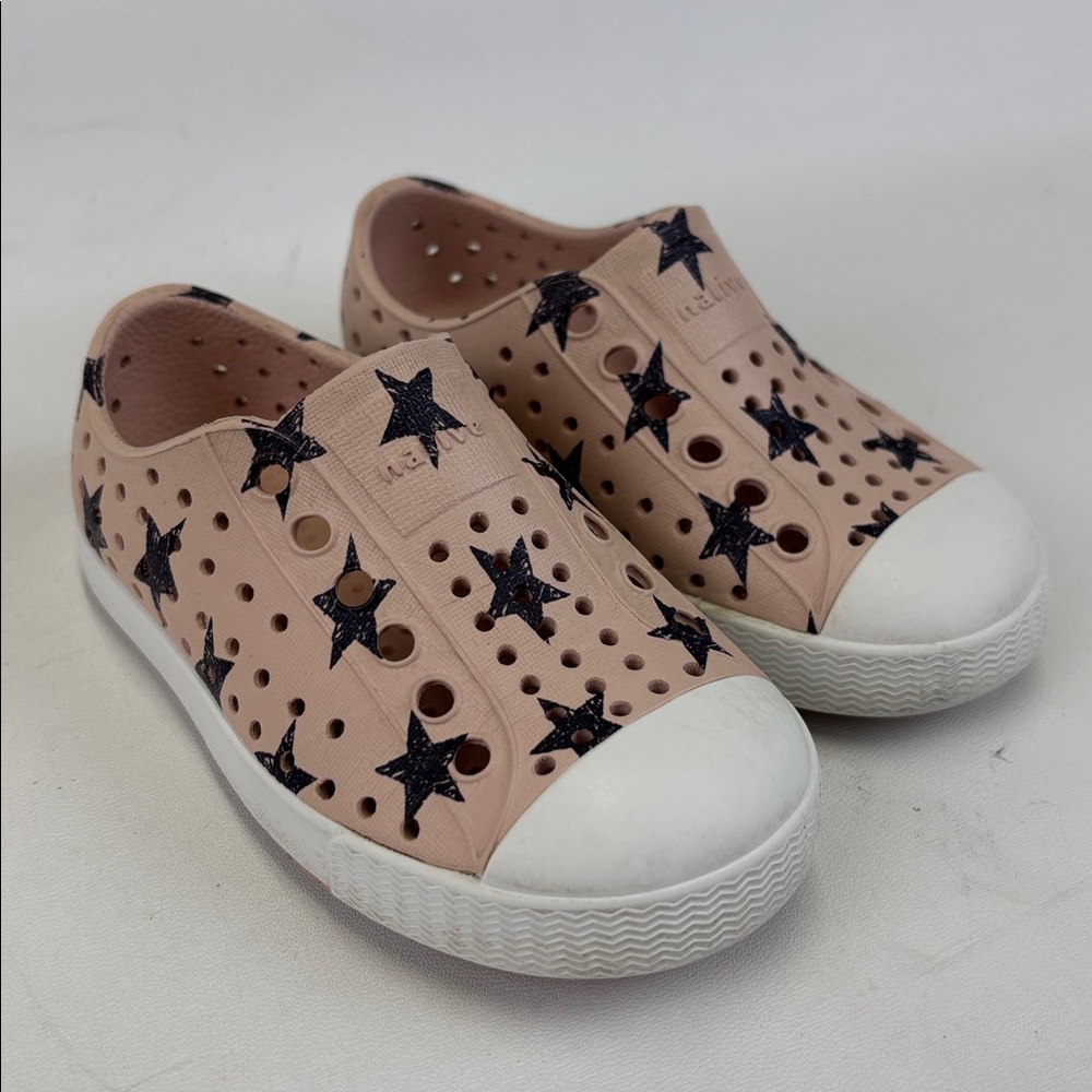 NATIVE Jefferson Slip On Sneakers Tan Black Stars Waterproof Size C6